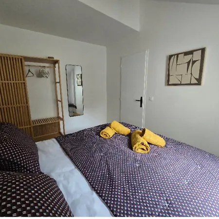 Apartment Centre T2, 2 A 4 Pers, Immeuble De Caractere Nantes